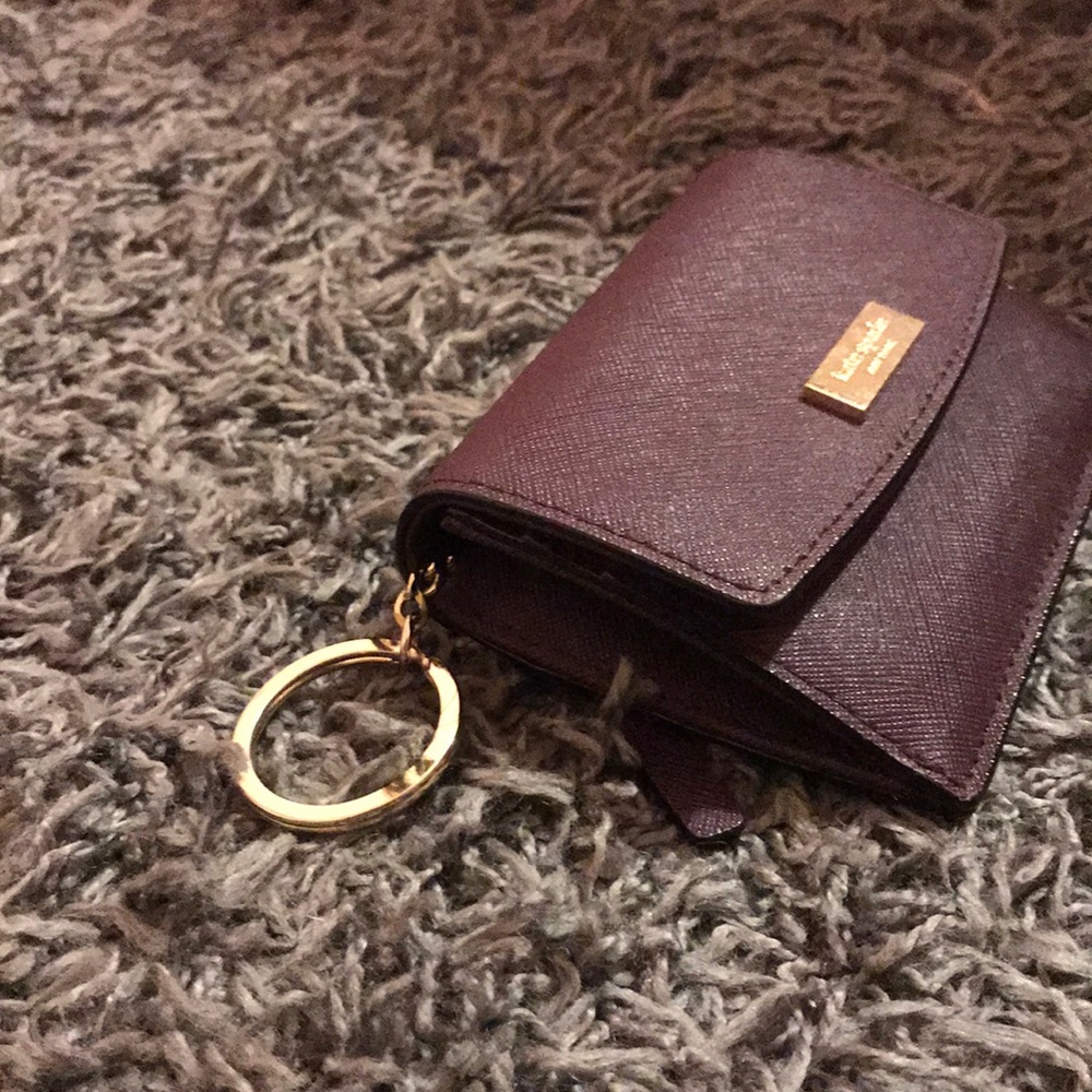 KATE SPADE WALLET ♠️ - Picture 4 of 7